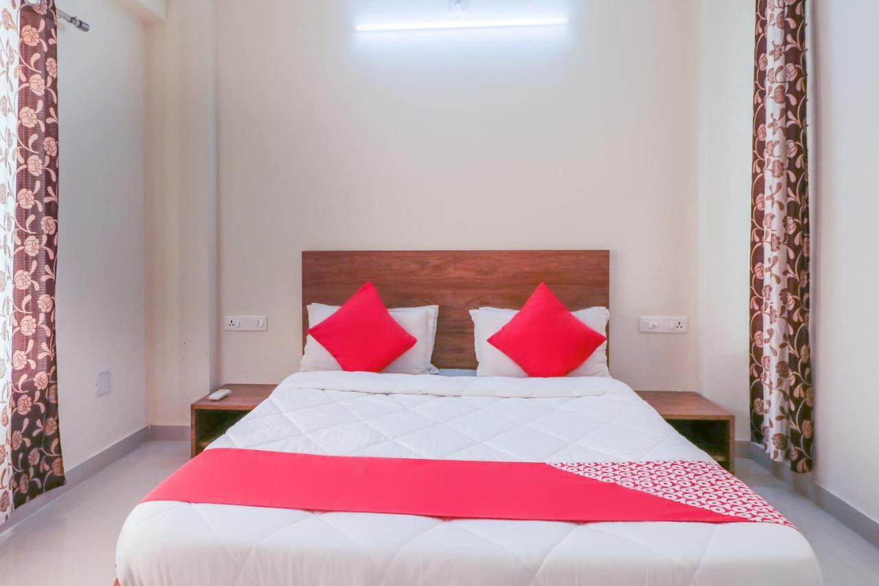Oyo 63903 Hotel Shree Ram Villa Dwārka Zewnętrze zdjęcie