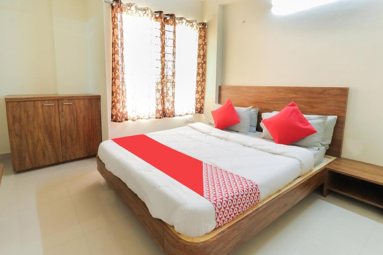 Oyo 63903 Hotel Shree Ram Villa Dwārka Pokój zdjęcie