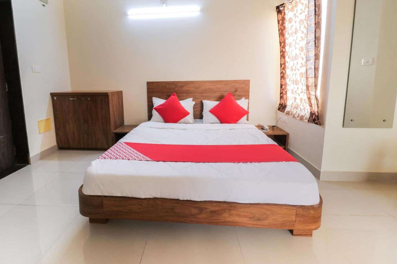 Oyo 63903 Hotel Shree Ram Villa Dwārka Zewnętrze zdjęcie