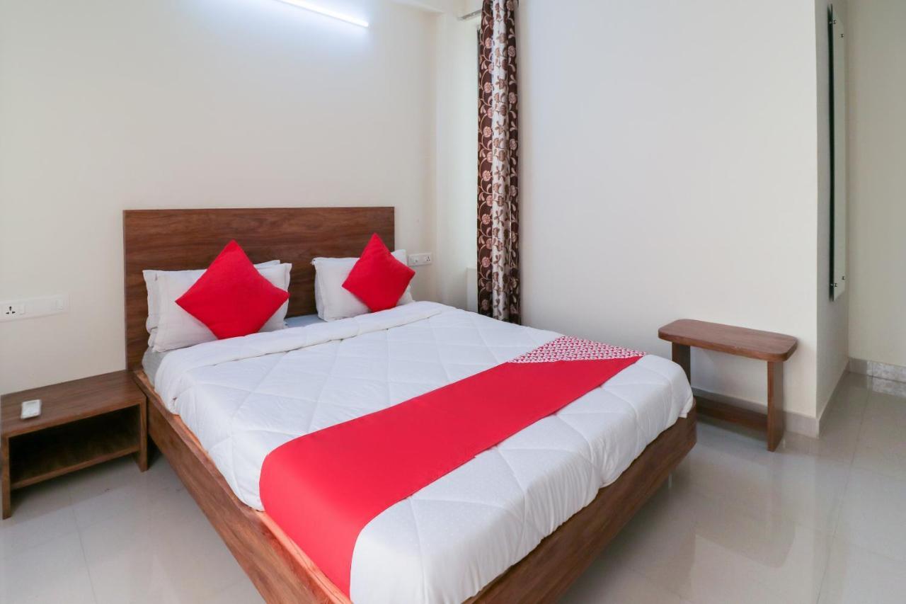 Oyo 63903 Hotel Shree Ram Villa Dwārka Zewnętrze zdjęcie